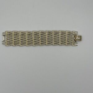 Vintage Coro Pegasus Weave Pattern Gold Tone Bracelet 7" Signed